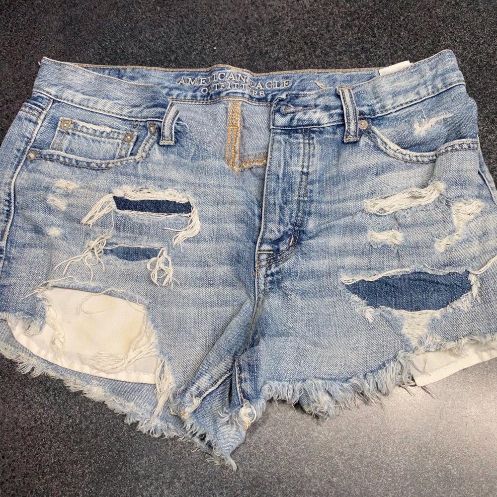 American Eagle Outfitters Light Wash Distressed Denim Cutoff Shorts